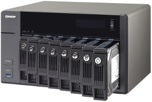QNAP TVS-871