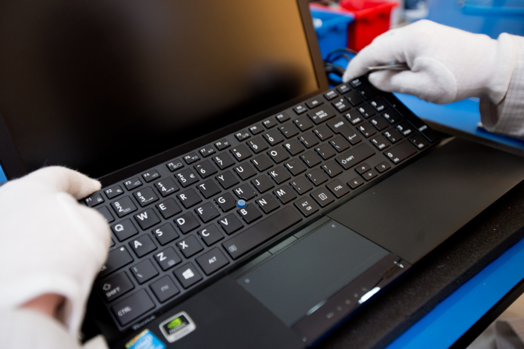 Wymiana klawiatury w laptopie
